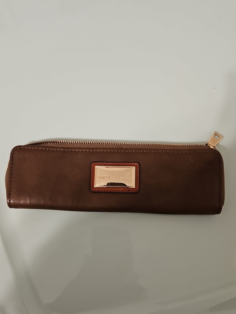 Simply Noelle Brown Zippered Wristlet Clutch